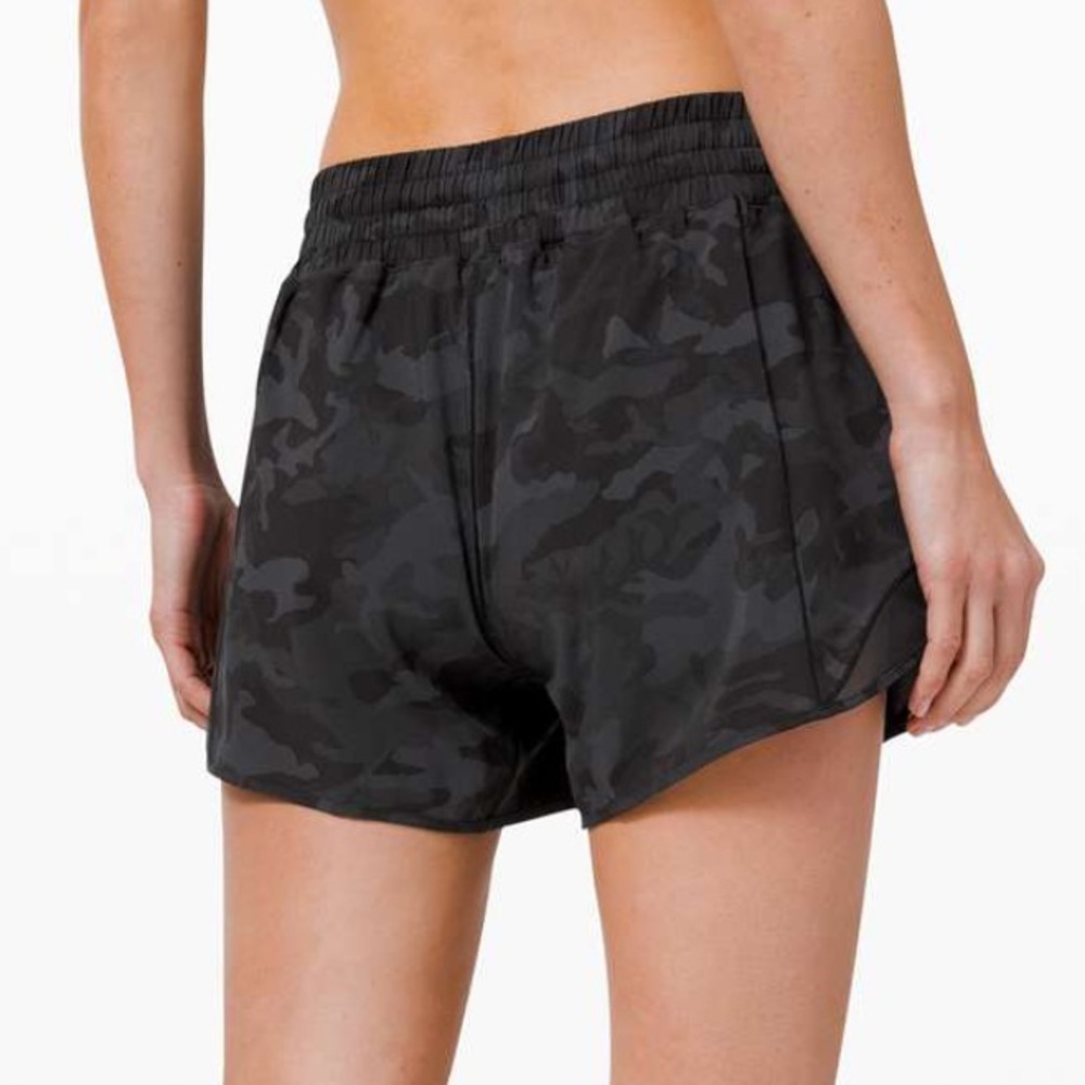Lululemon Hotty Hot Lined Short 4”
